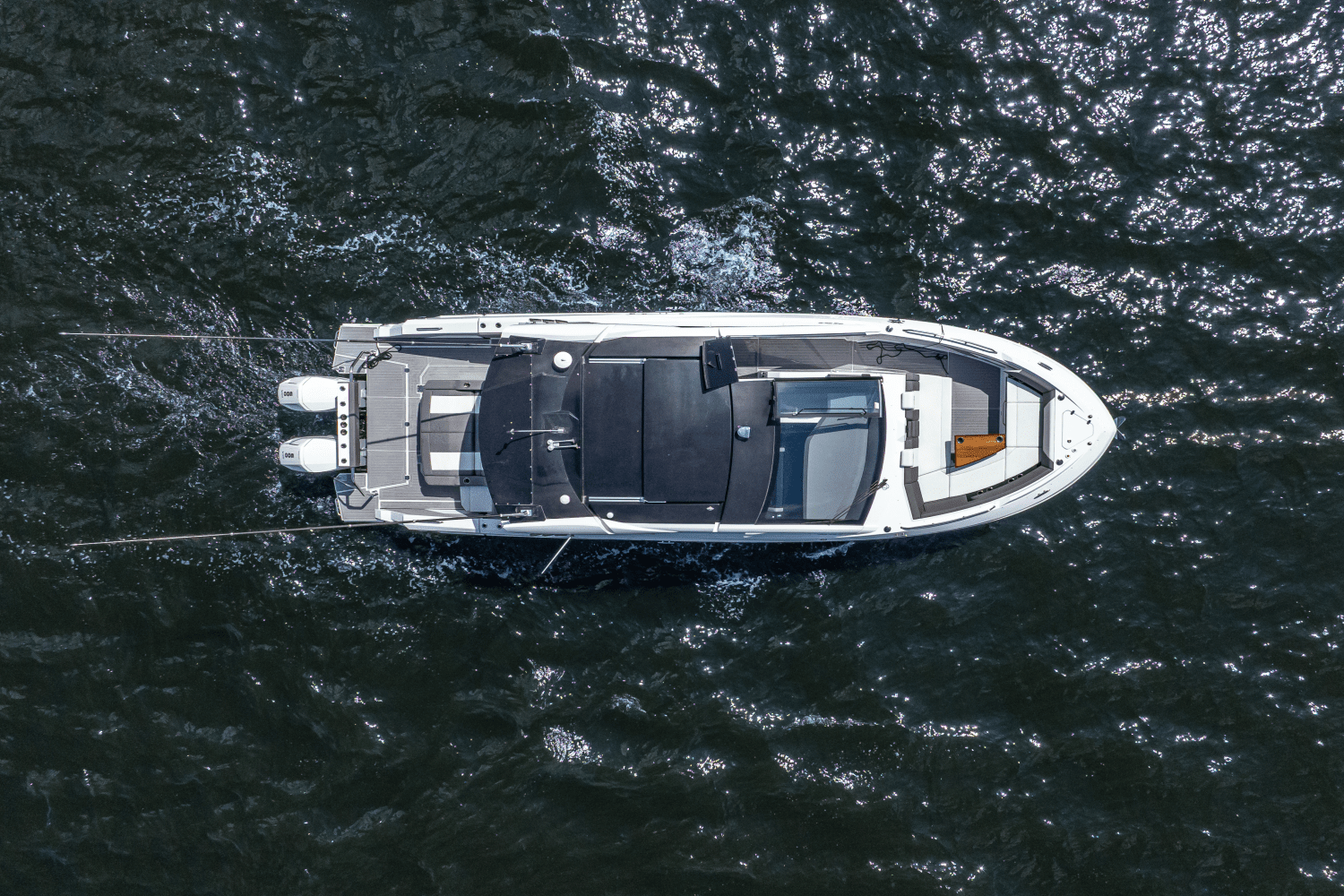 2024 Cruisers Yachts 42 GLS Outboard Image Thumbnail #27