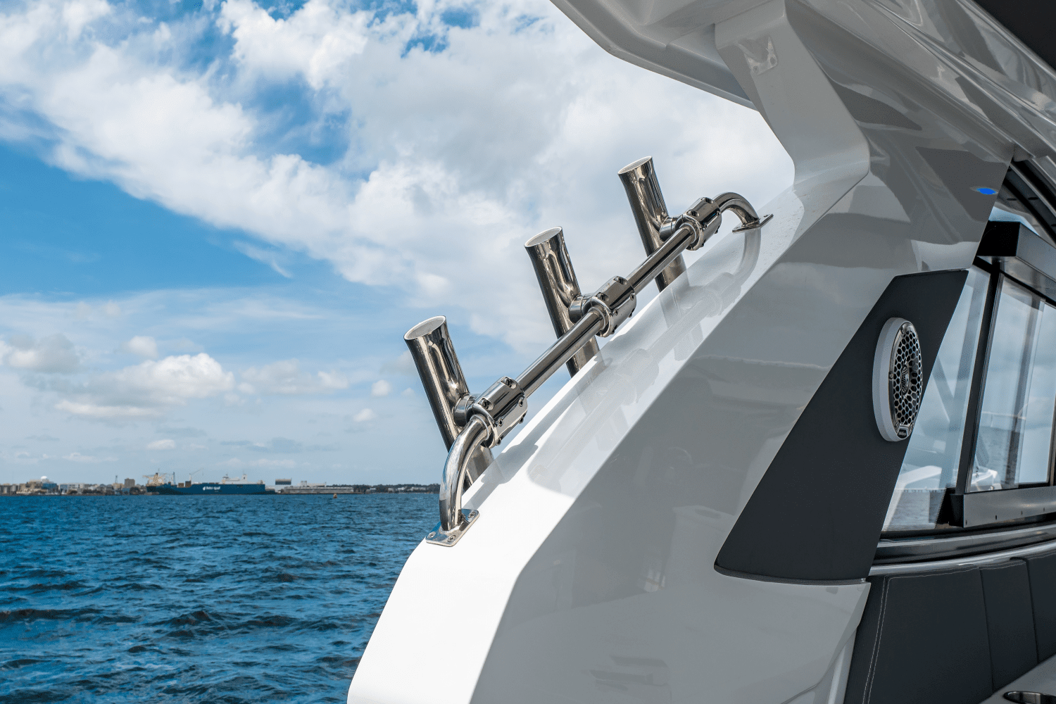 2024 Cruisers Yachts 42 GLS Outboard Image Thumbnail #45