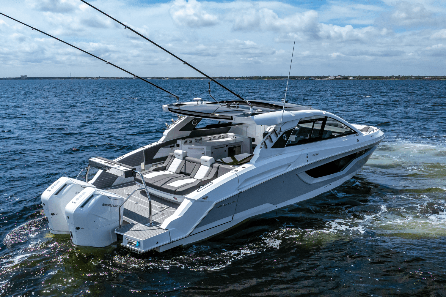 2024 Cruisers Yachts 42 GLS Outboard Image Thumbnail #18