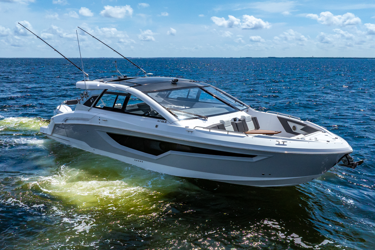 2024 Cruisers Yachts 42 GLS Outboard Image Thumbnail #20