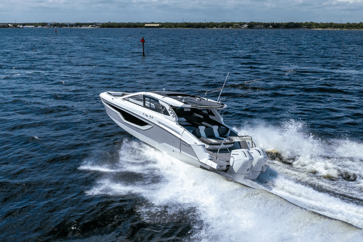 2024 Cruisers Yachts 42 GLS Outboard Image Thumbnail #8