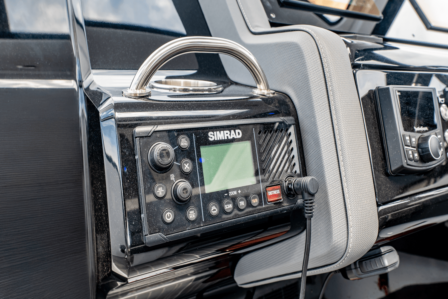 2024 Cruisers Yachts 42 GLS Outboard Image Thumbnail #54