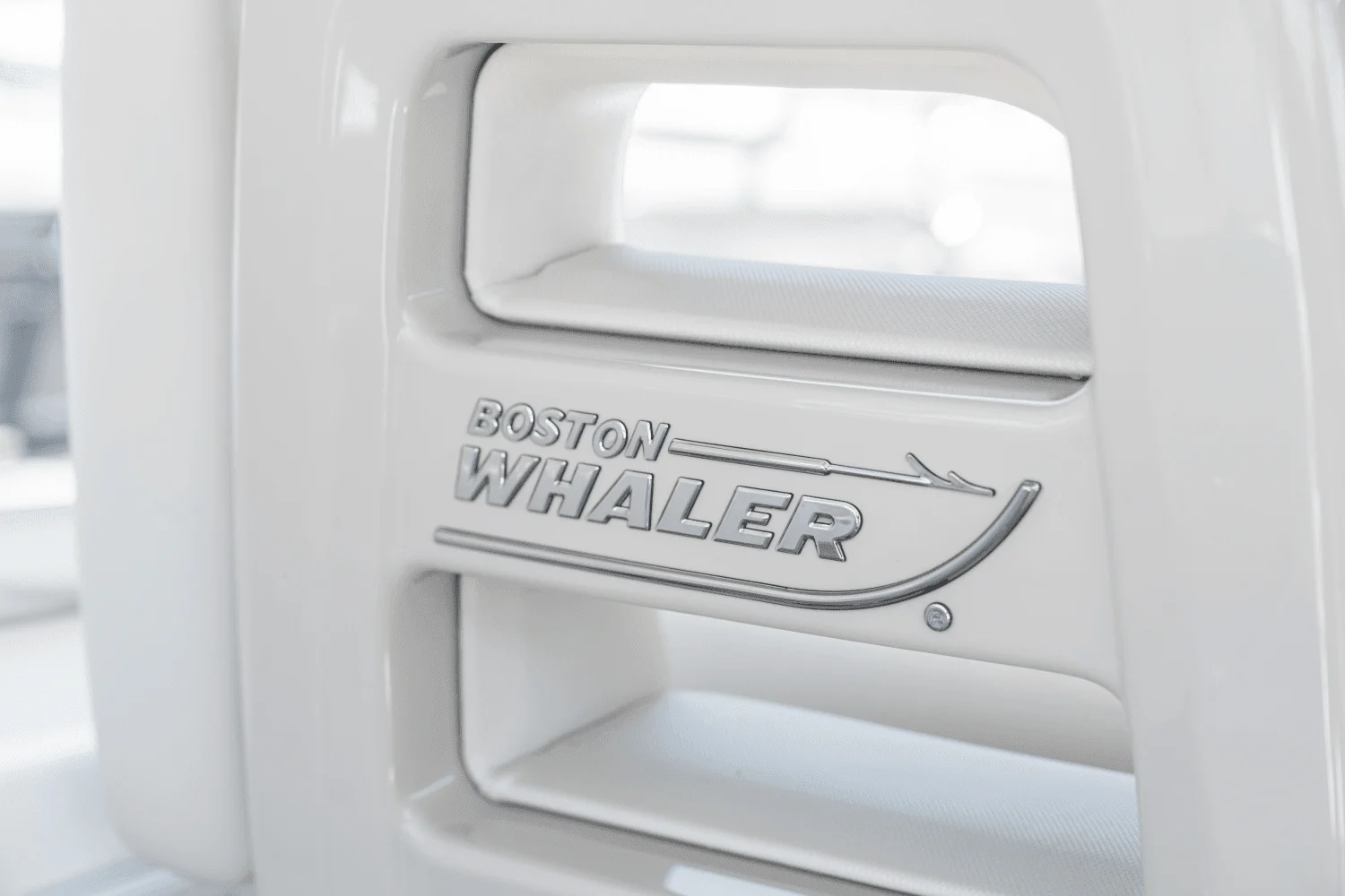 2022 Boston Whaler
                                                             380EX REALM Image Thumbnail #8