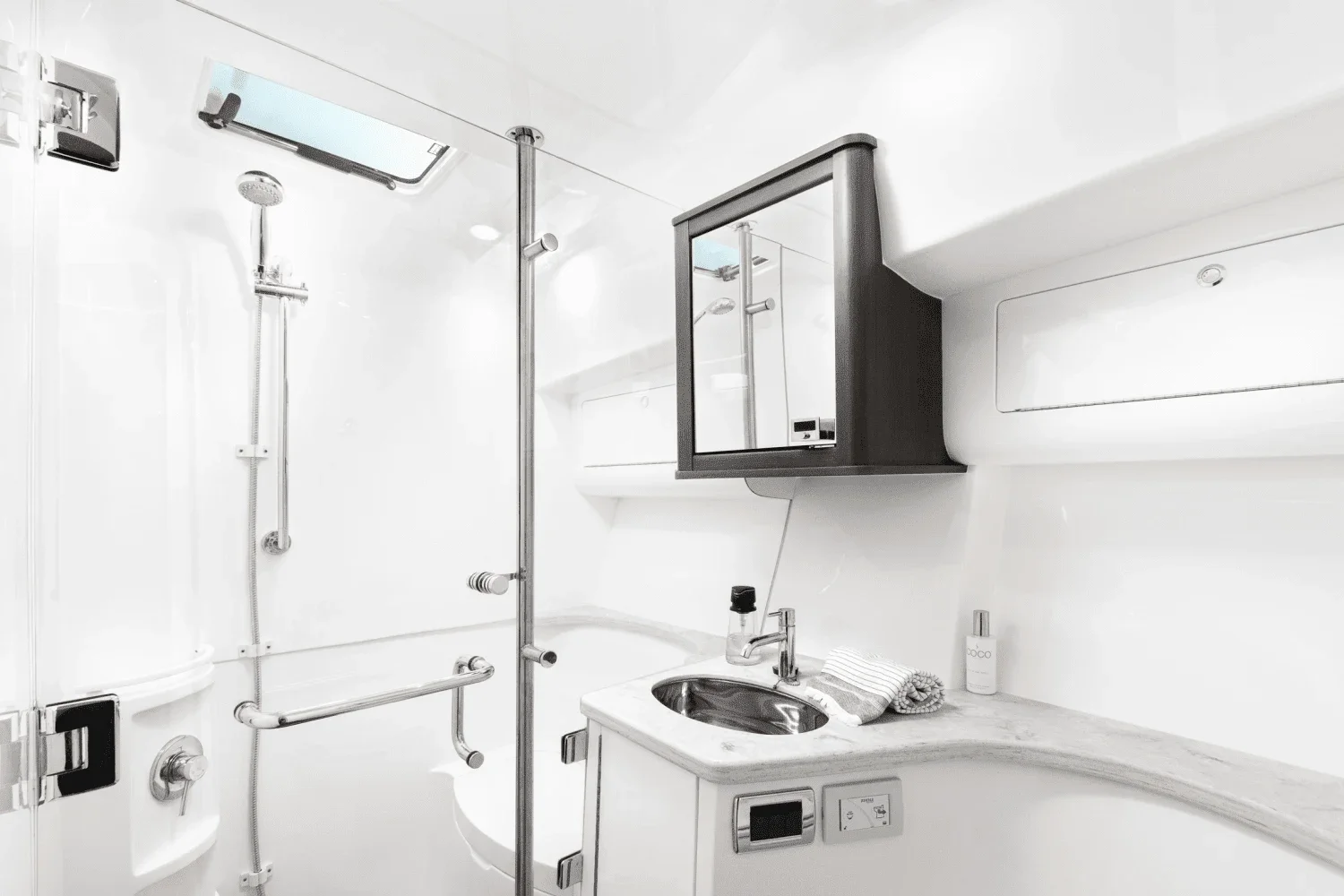 2021 Intrepid 438 EVOLUTION Image Thumbnail #46