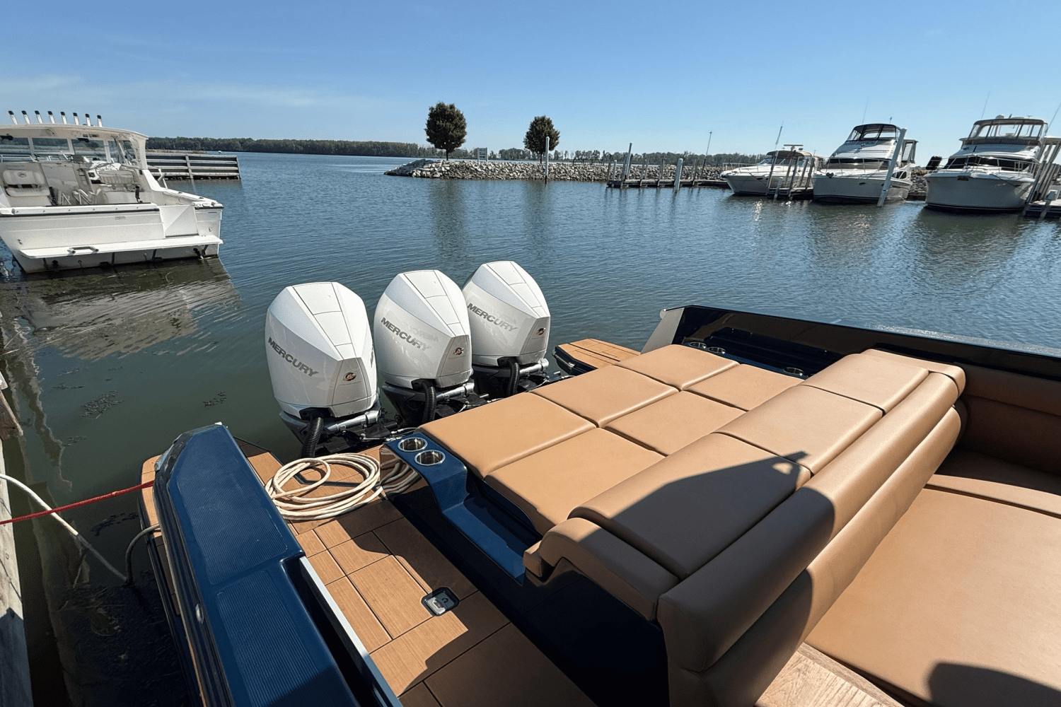 2023 Aviara AV36 Outboard Image Thumbnail #21