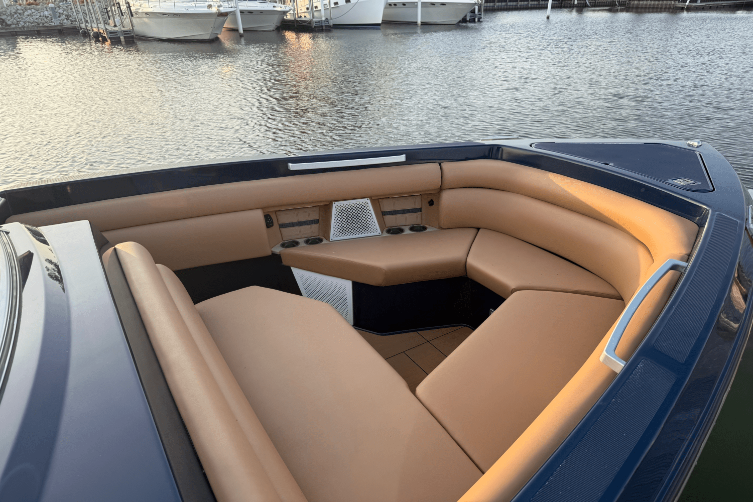 2023 Aviara AV36 Outboard Image Thumbnail #4