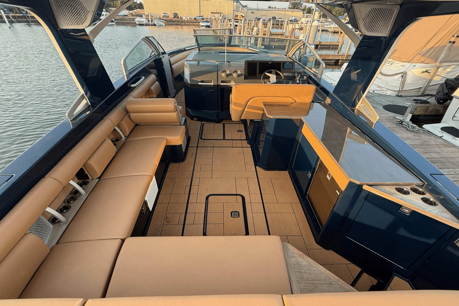 2023 Aviara AV36 Outboard Image Thumbnail #6