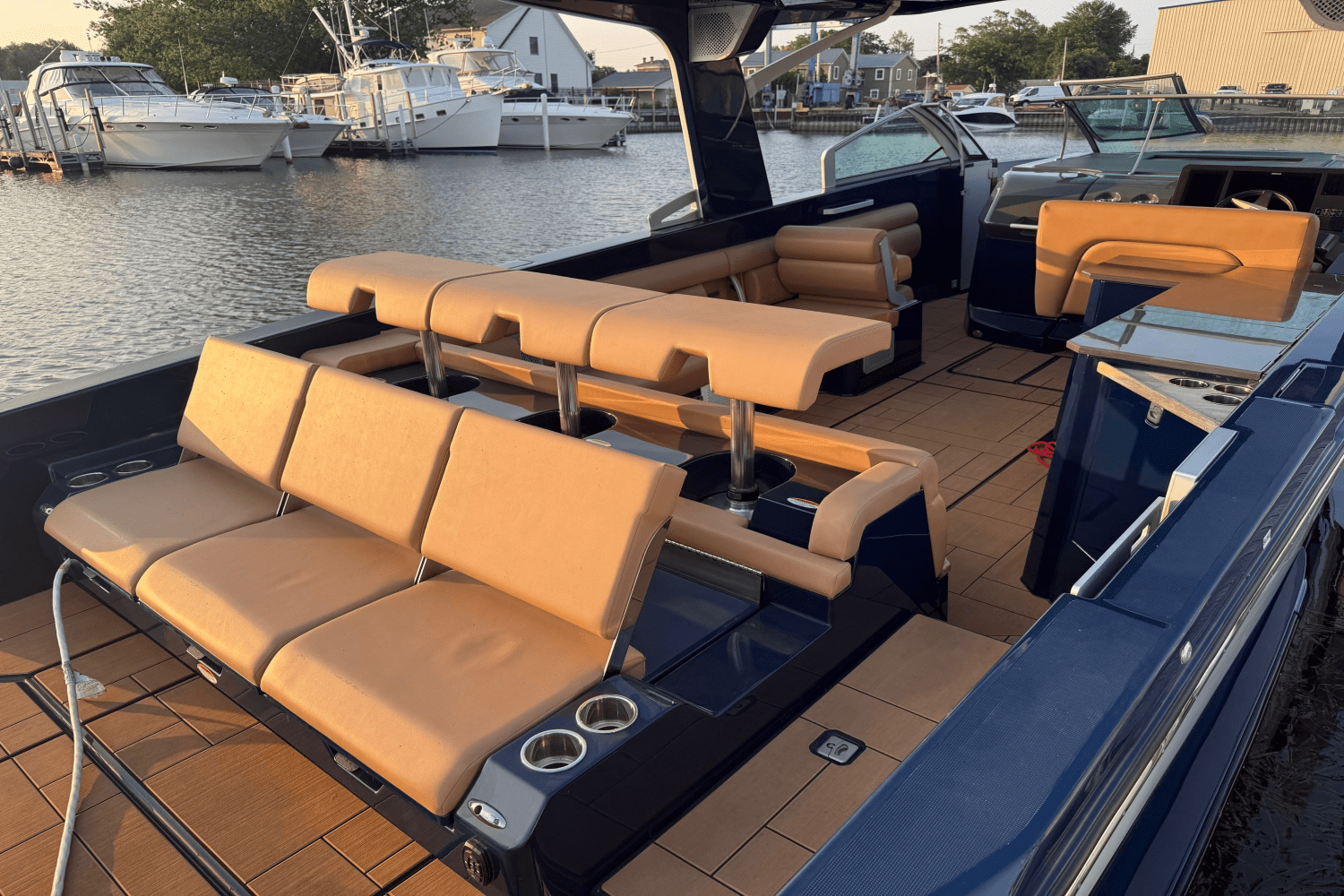 2023 Aviara AV36 Outboard Image Thumbnail #19