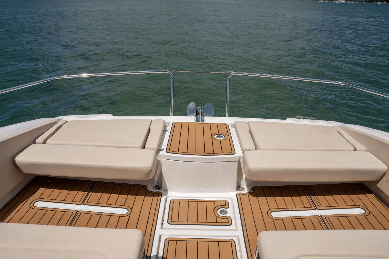 2020 Aquila
                                                             36 Image Thumbnail #11