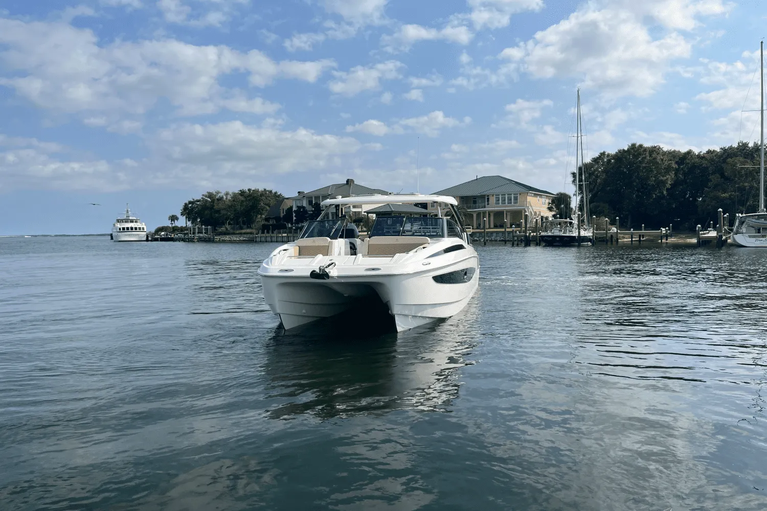 2025 Aquila 32 Image Thumbnail #2