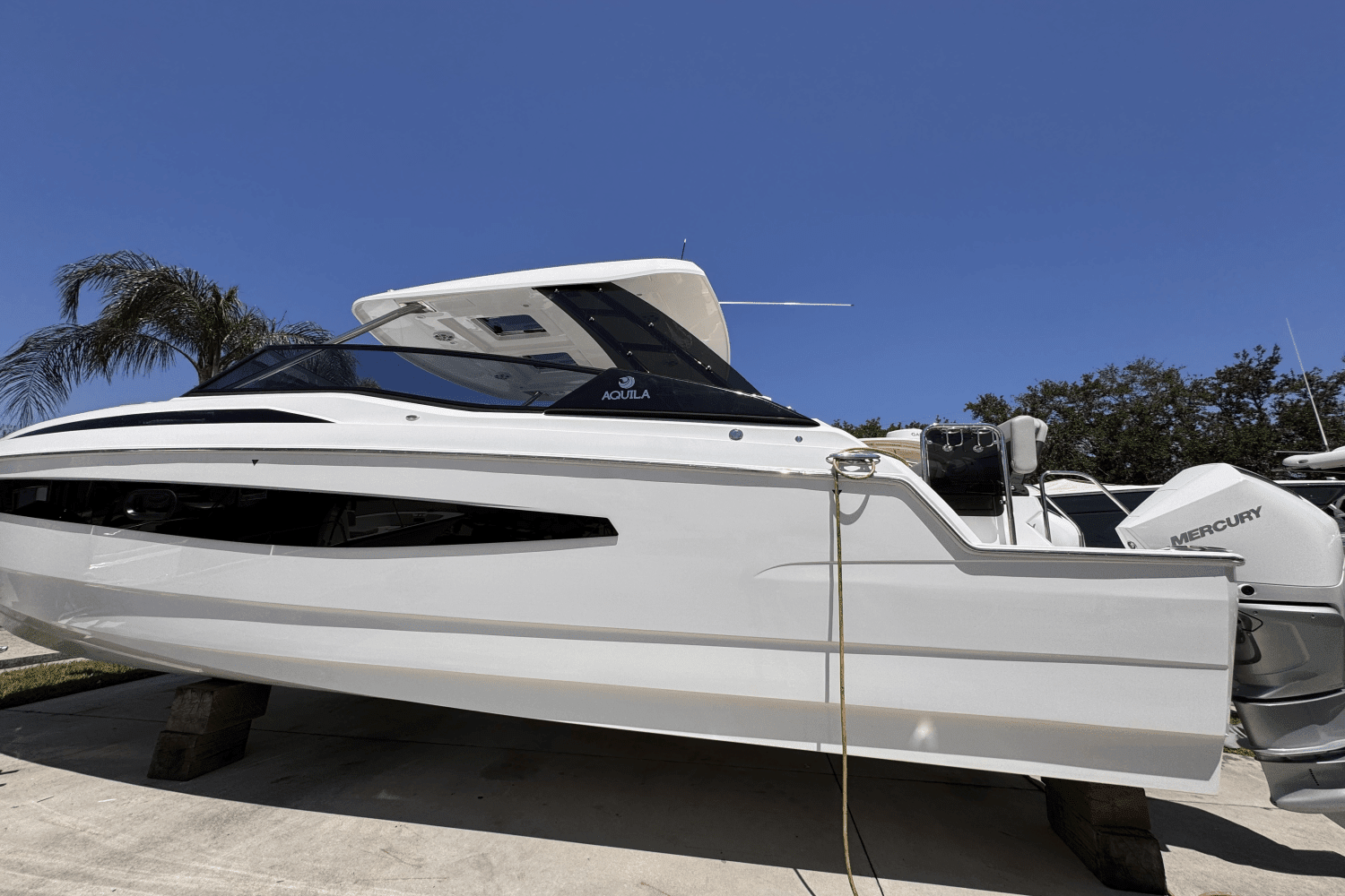 2025 Aquila 32 Image Thumbnail #3