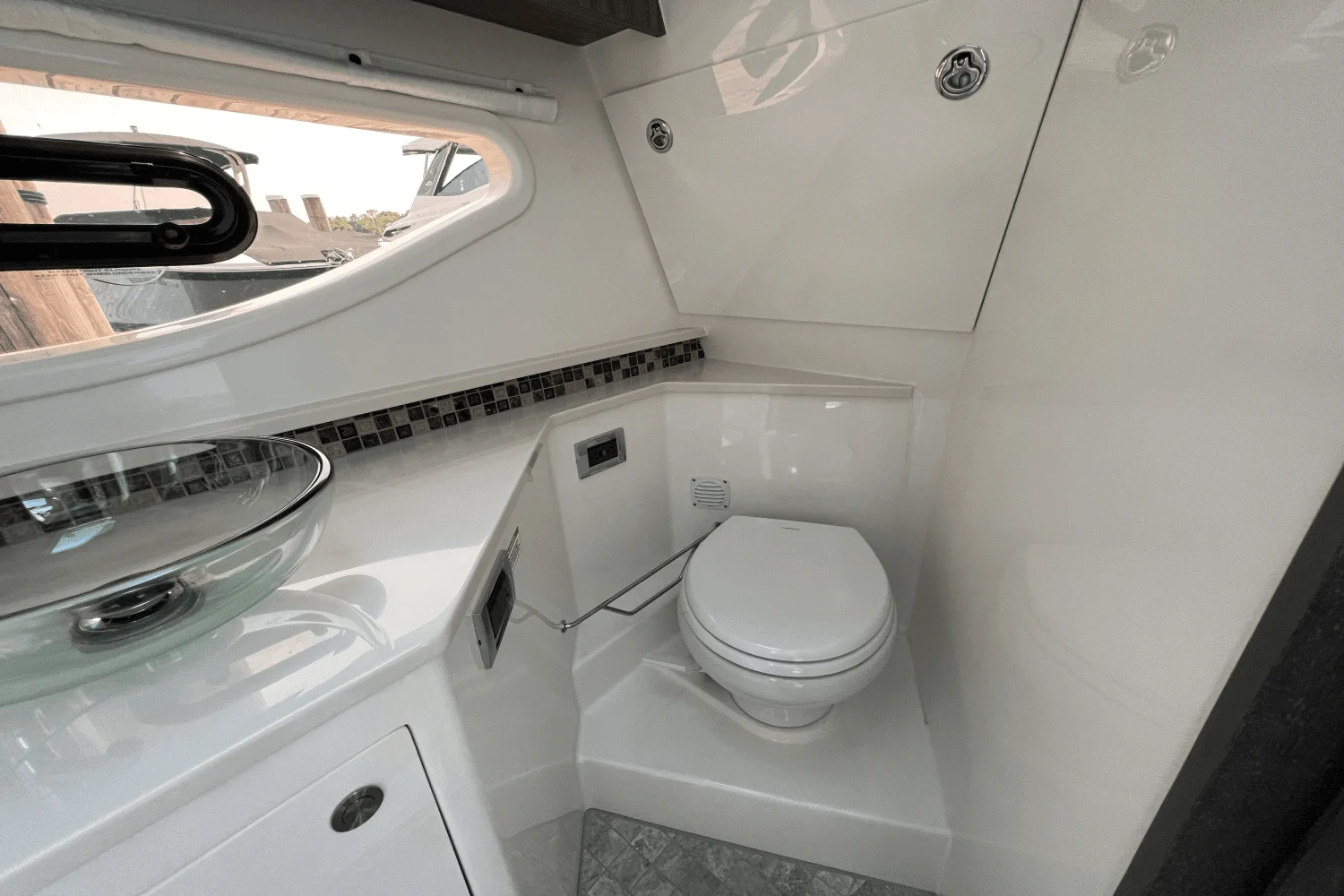 2023 Sea Ray
                                                             Sundancer 370 Image Thumbnail #35