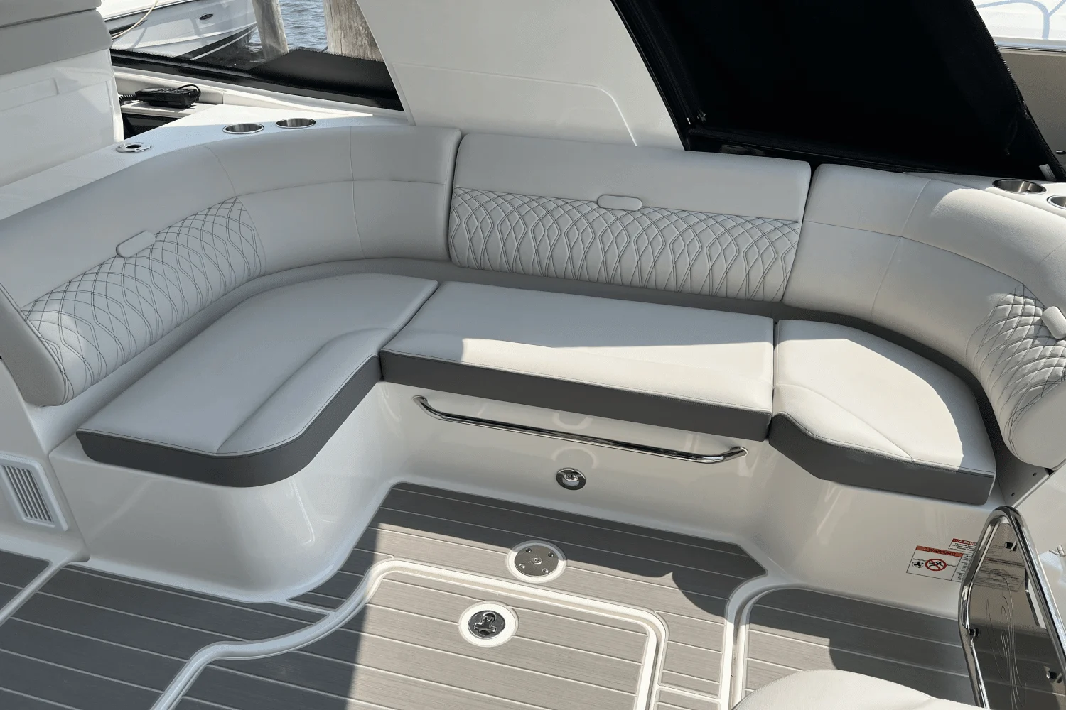 2023 Sea Ray
                                                             Sundancer 370 Image Thumbnail #19