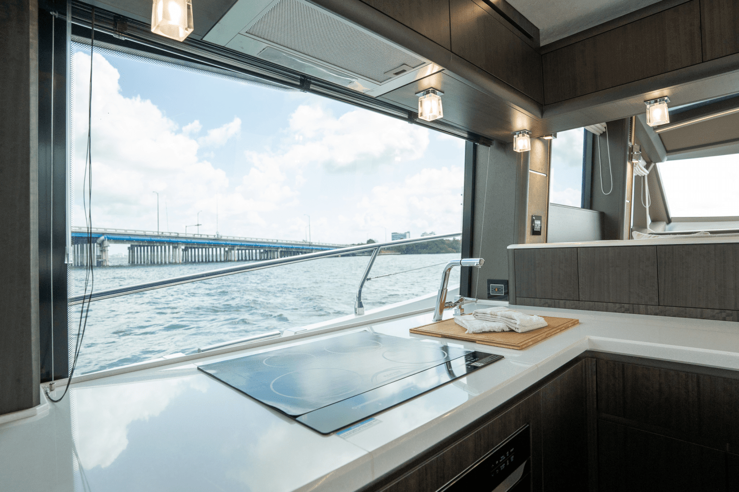 2025 Galeon 680 FLY Image Thumbnail #30