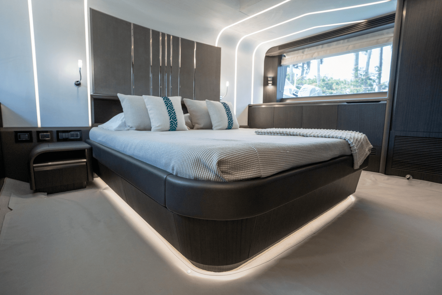 2025 Galeon 680 FLY Image Thumbnail #13