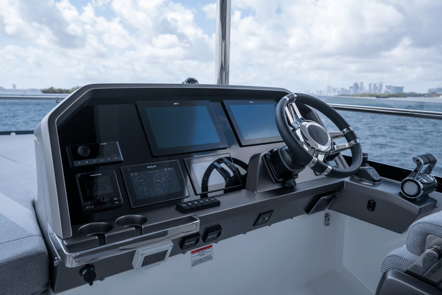 2025 Galeon 680 FLY Image Thumbnail #47