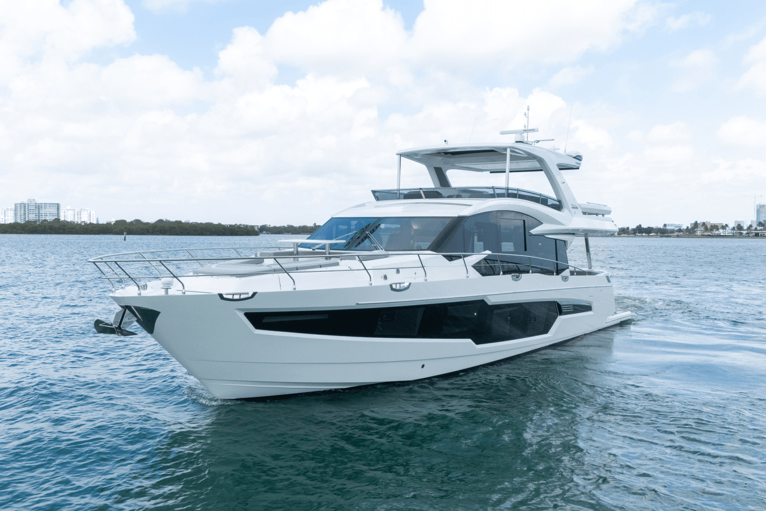 2025 Galeon 680 FLY Image Thumbnail #1