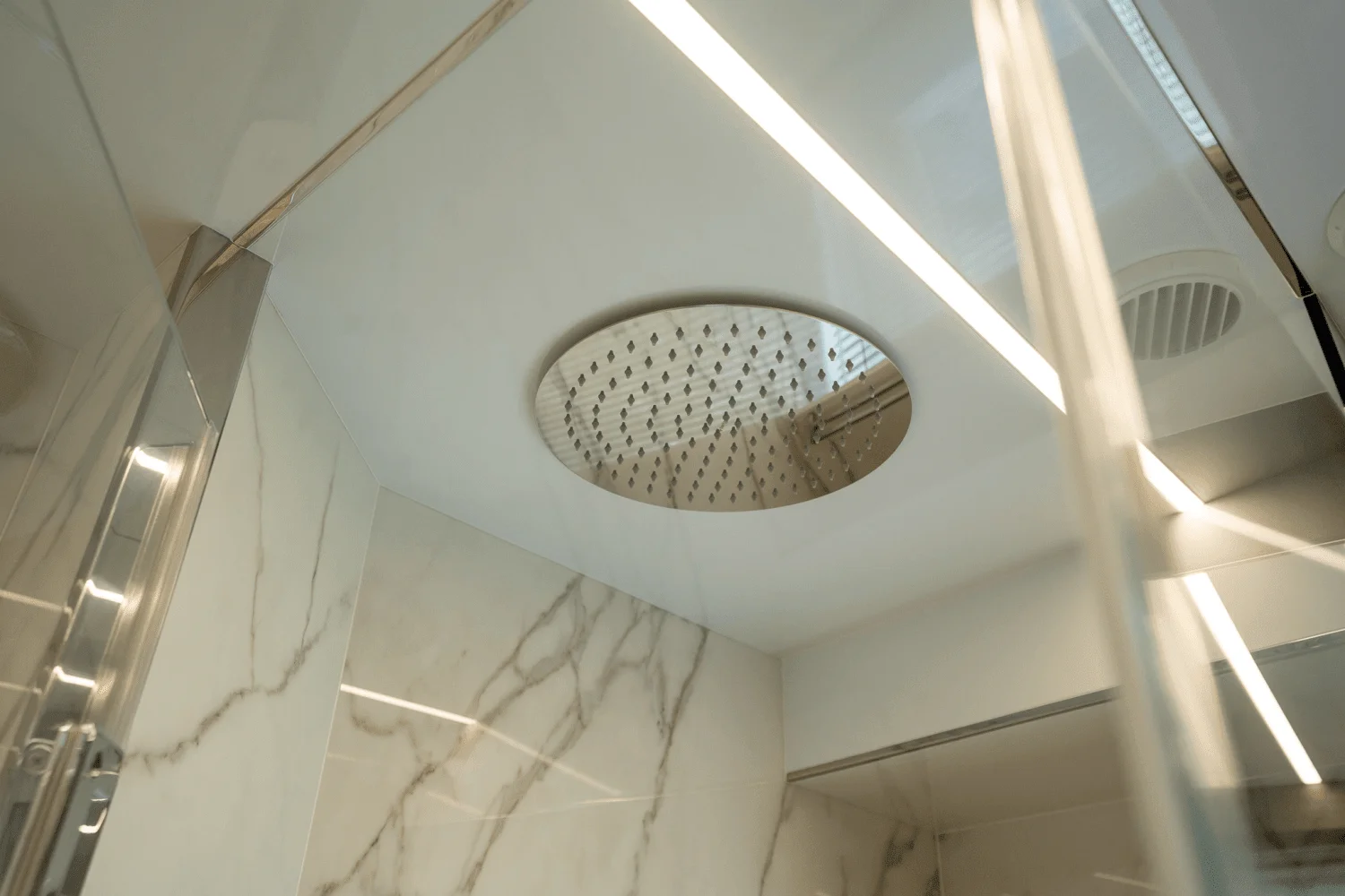 2025 Galeon
                                                             680 FLY Image Thumbnail #39