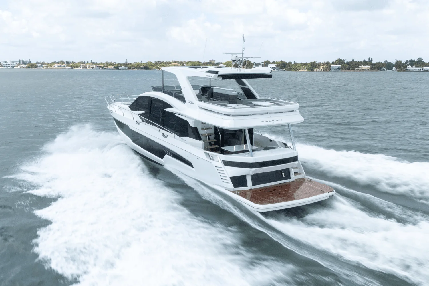 2025 Galeon
                                                             680 FLY Image Thumbnail #6