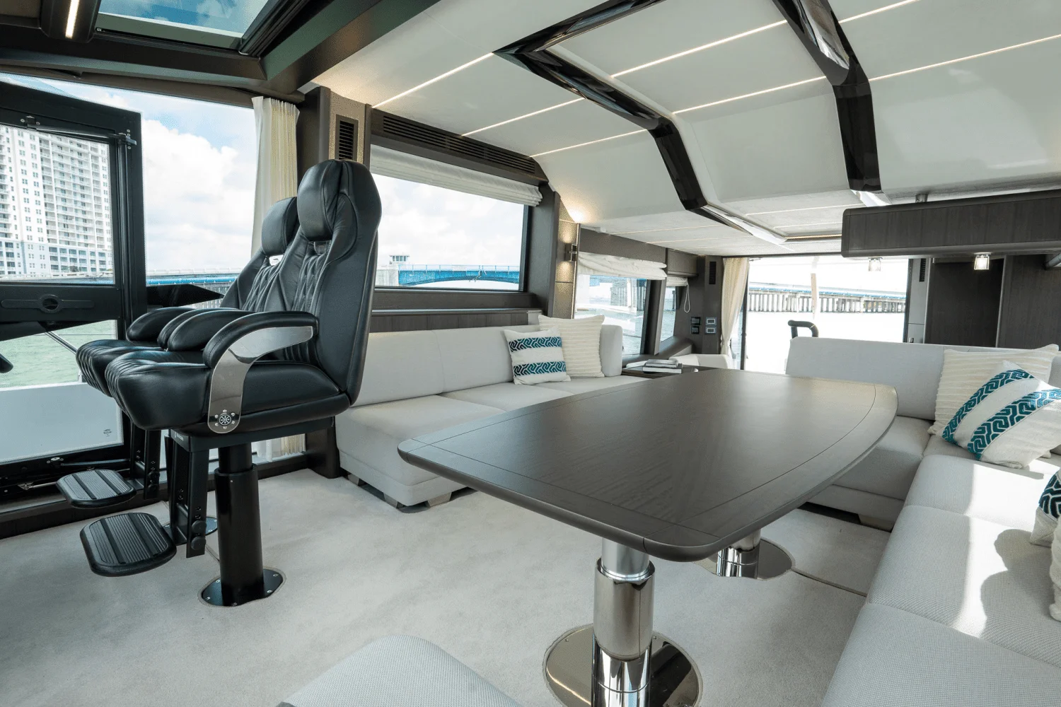 2025 Galeon
                                                             680 FLY Image Thumbnail #14