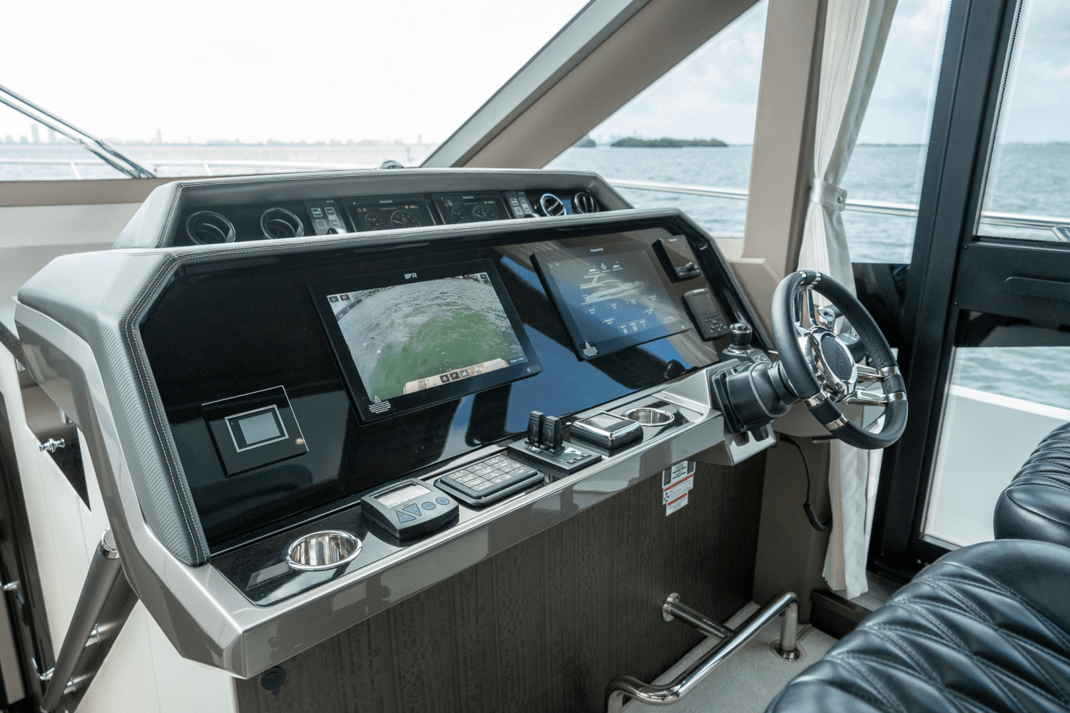 2025 Galeon 680 FLY Image Thumbnail #34