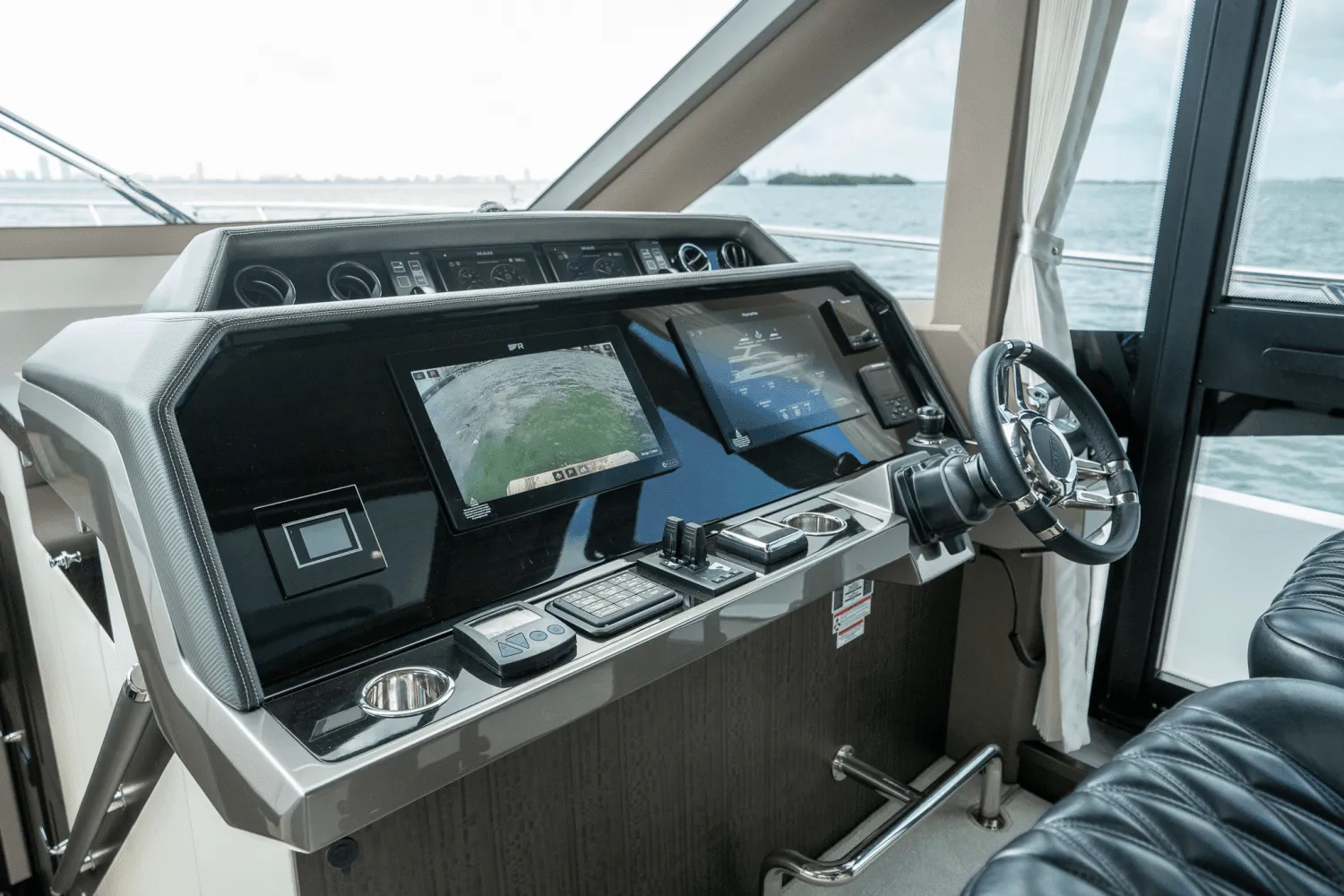 2025 Galeon 680 FLY Image Thumbnail #34