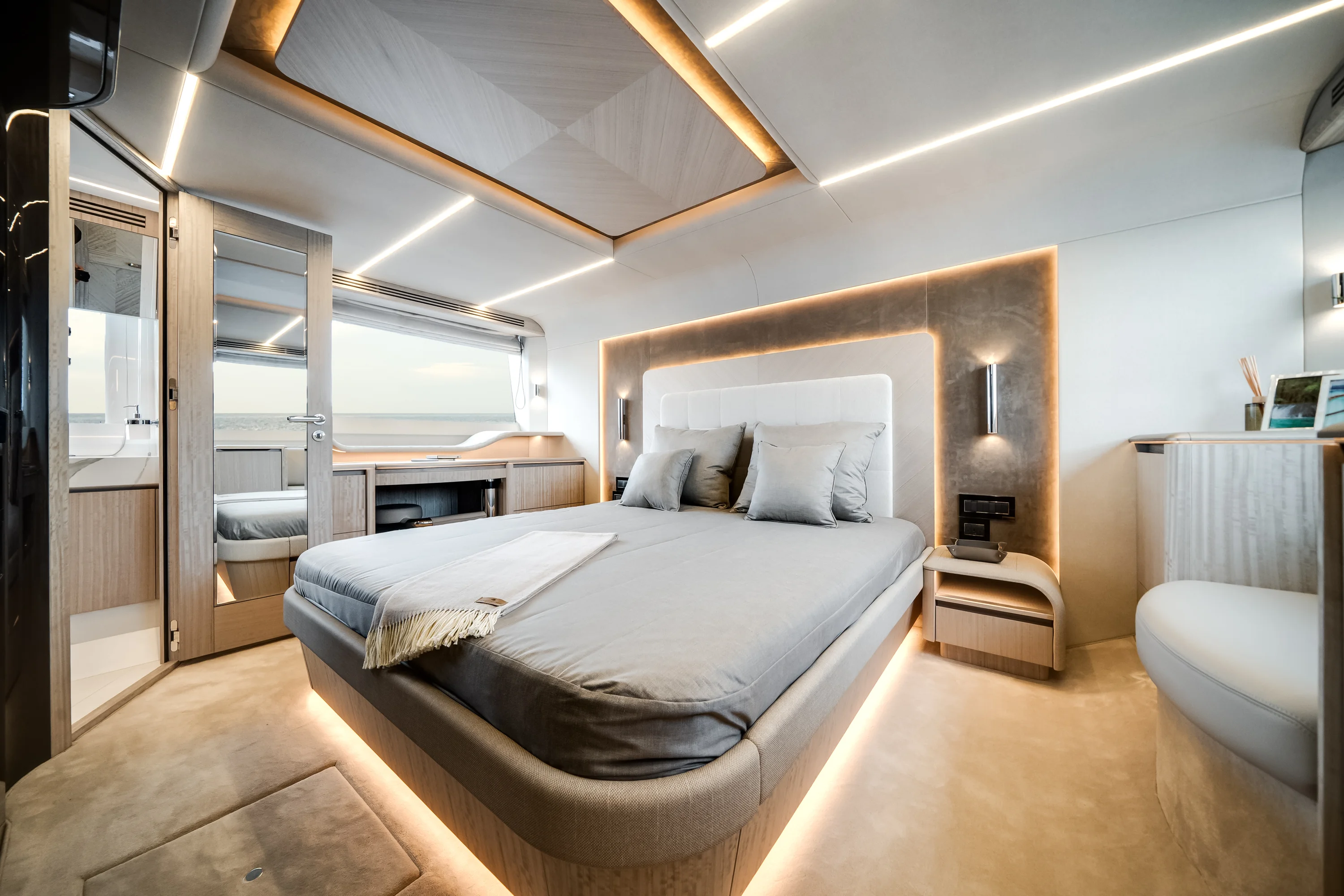 2026 Galeon 680 FLY Image Thumbnail #25
