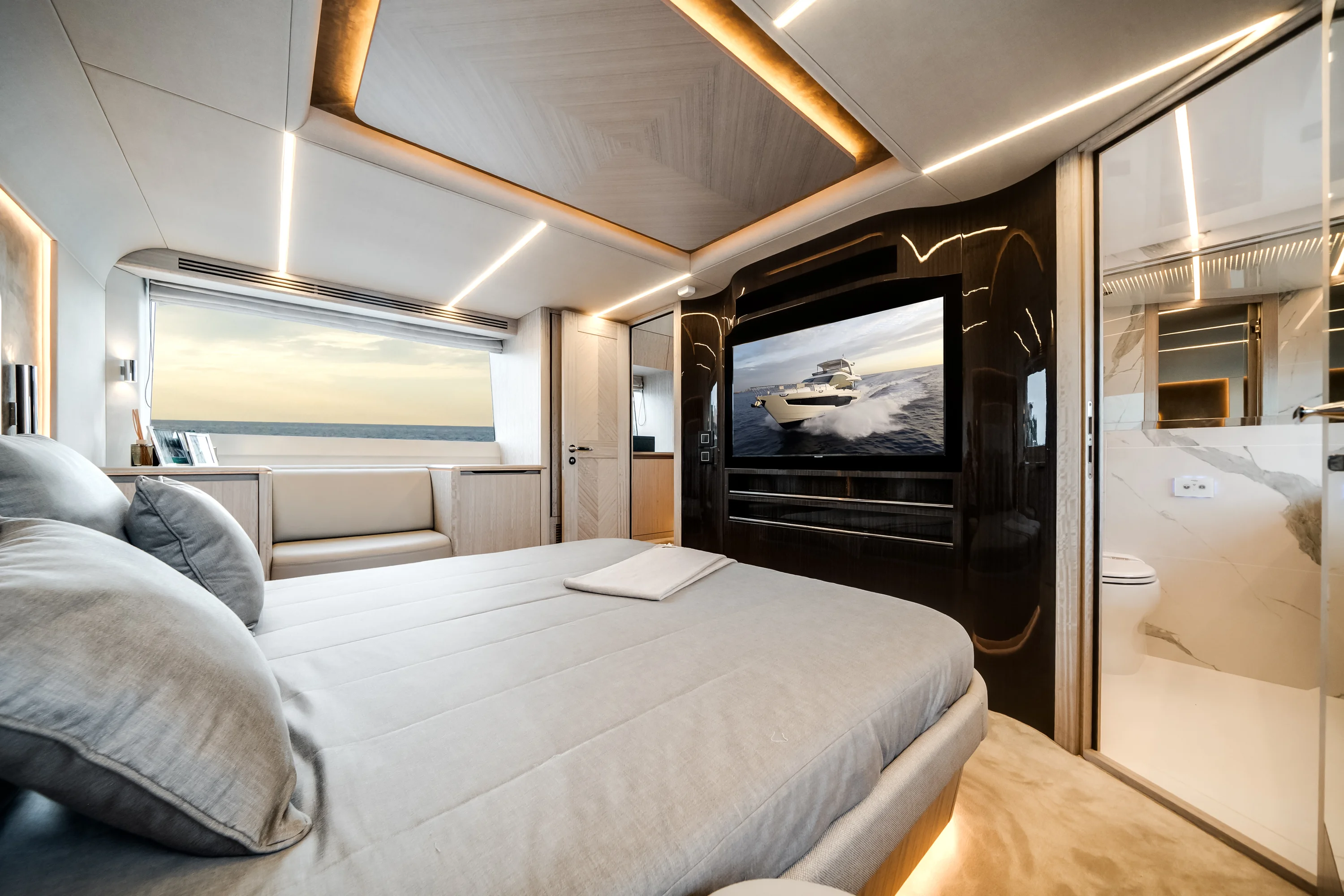 2026 Galeon 680 FLY Image Thumbnail #29
