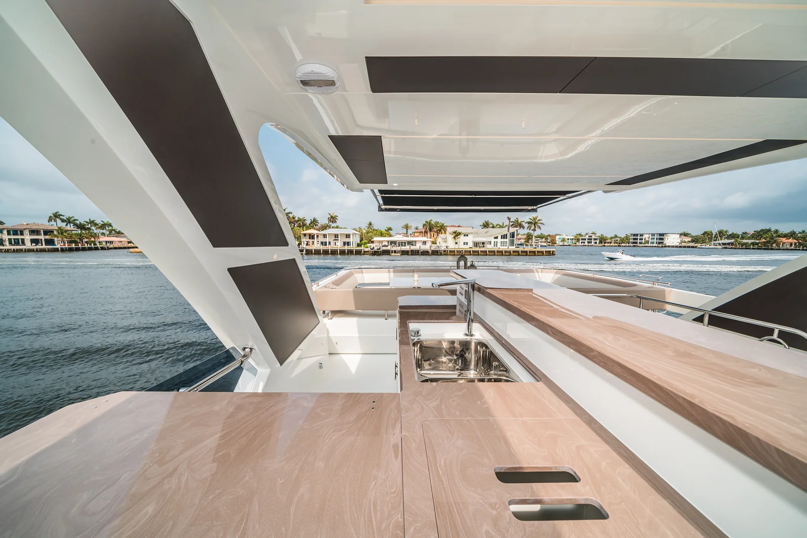 2026 Galeon 680 FLY Image Thumbnail #5