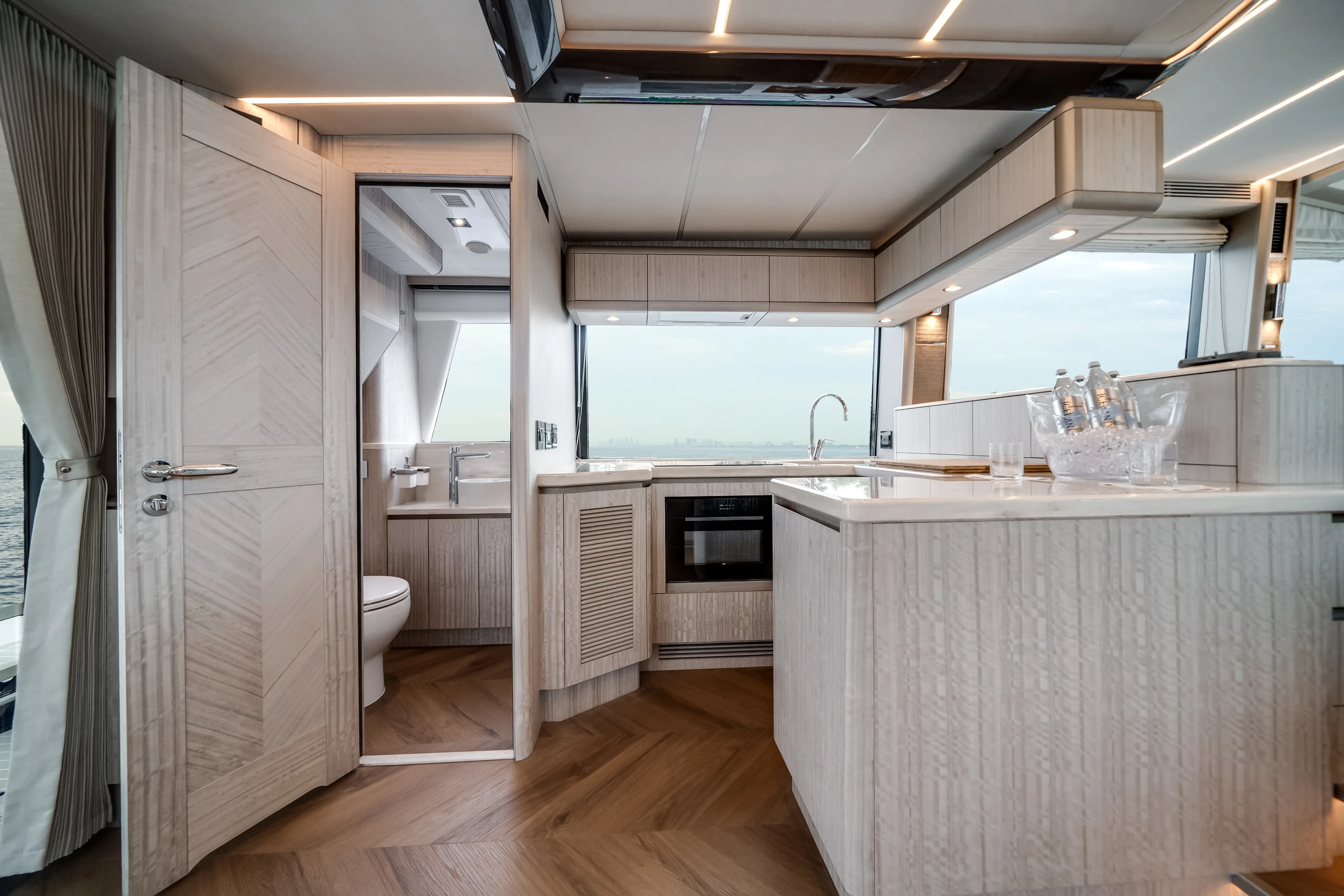 2026 Galeon 680 FLY Image Thumbnail #38
