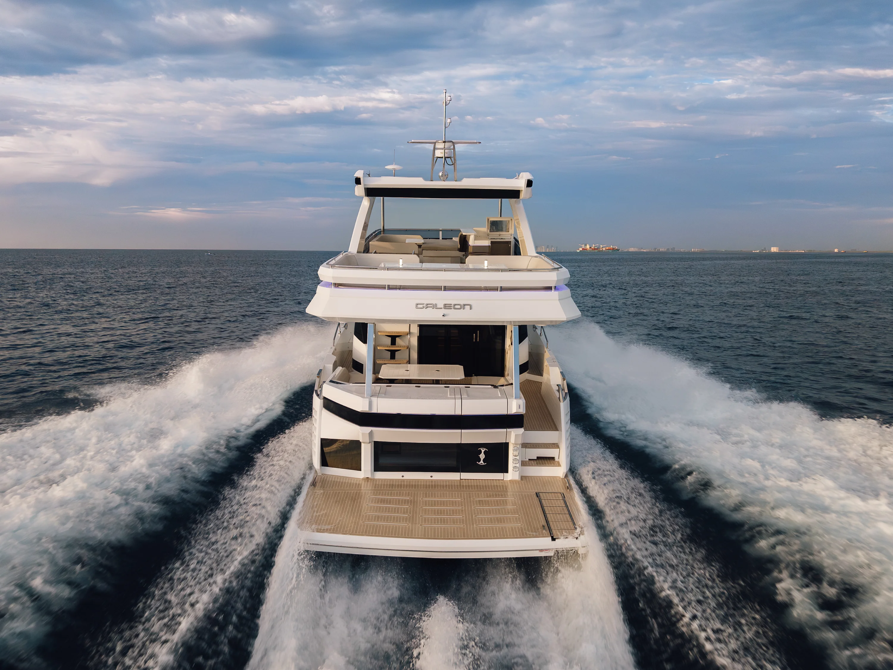 2026 Galeon 680 FLY Image Thumbnail #9