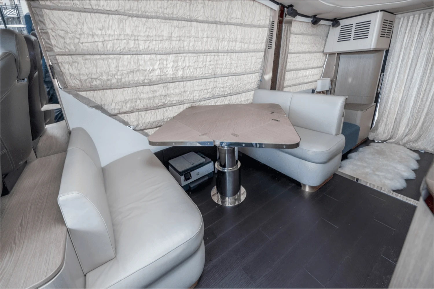 2020 Azimut
                                                             60 FLYBRIDGE Image Thumbnail #57