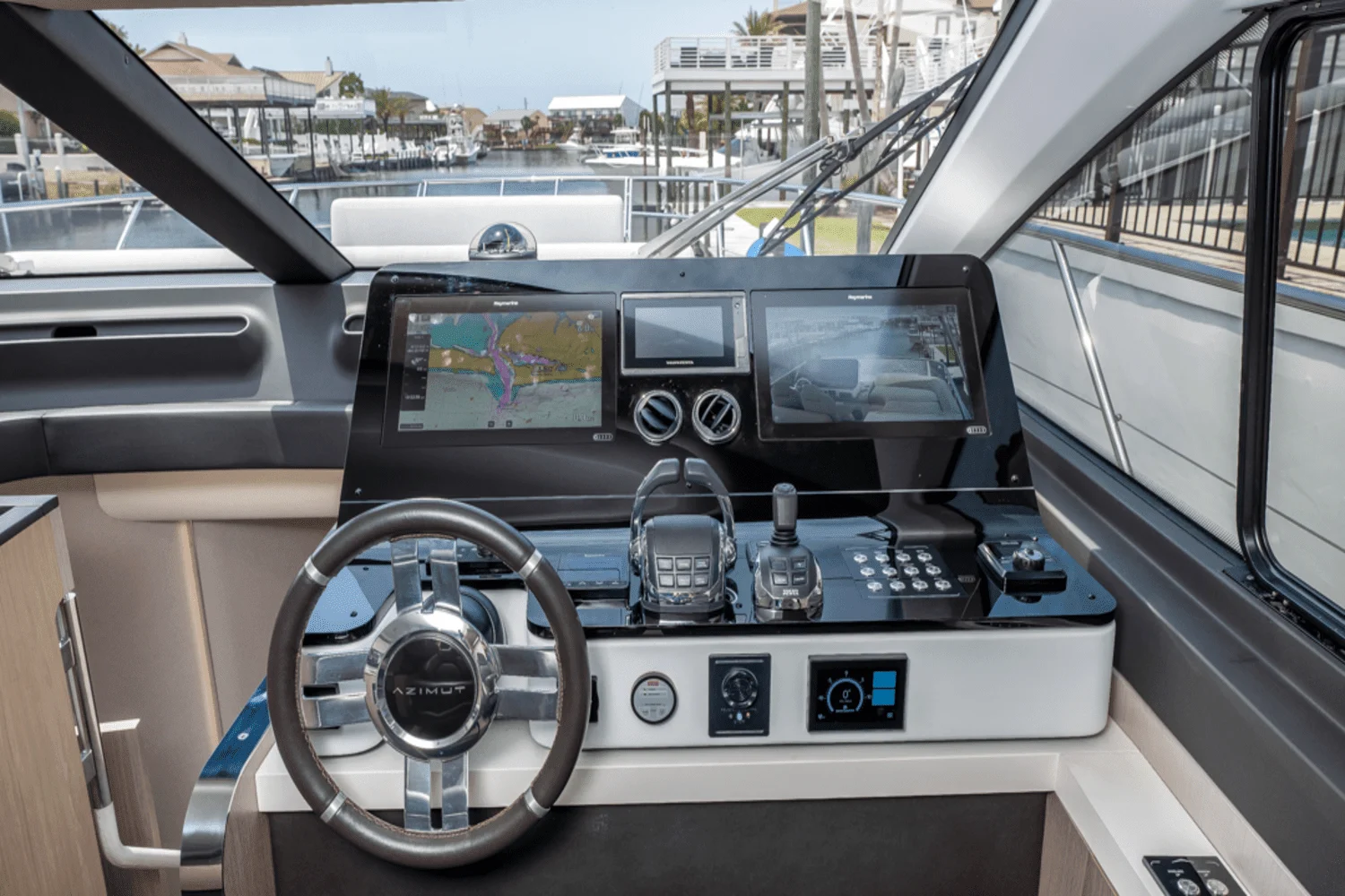 2020 Azimut
                                                             60 FLYBRIDGE Image Thumbnail #61