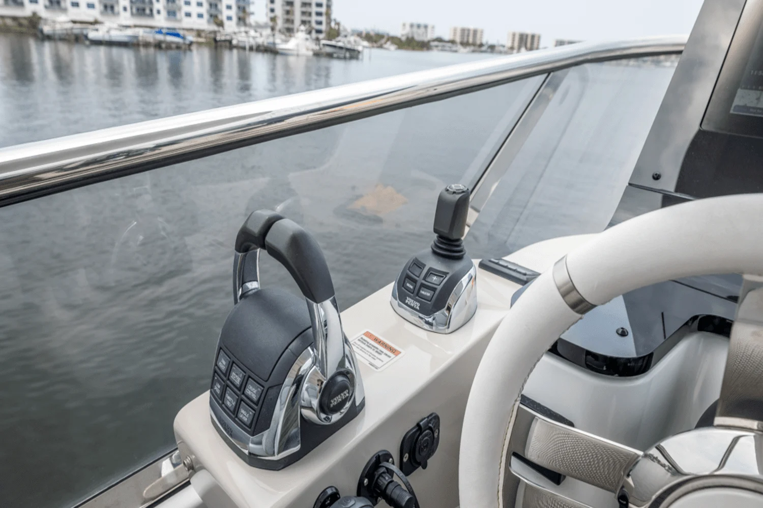 2020 Azimut
                                                             60 FLYBRIDGE Image Thumbnail #95