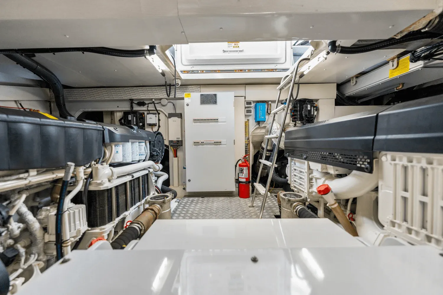 2023 Azimut 68 FLY Image Thumbnail #58