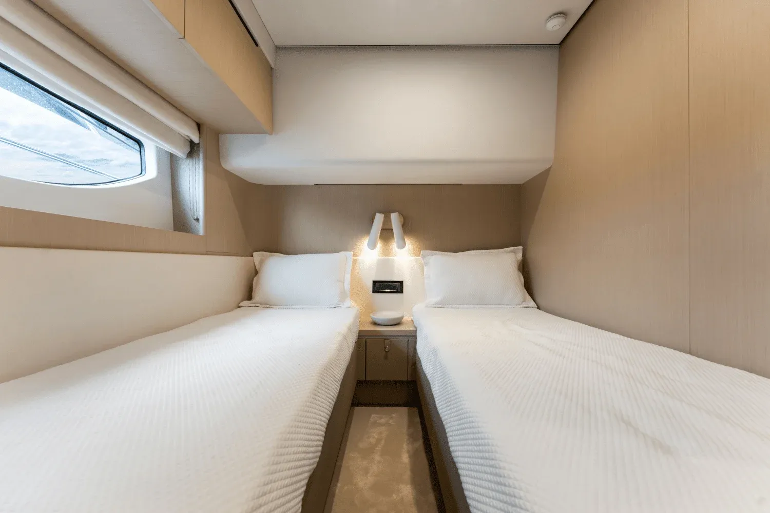 2023 Azimut 68 FLY Image Thumbnail #39