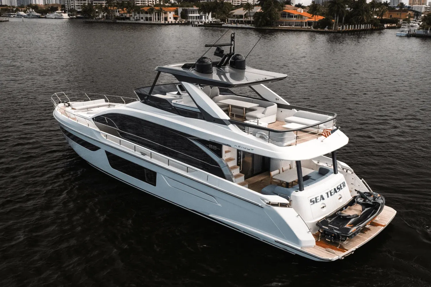 2023 Azimut 68 FLY Image Thumbnail #5