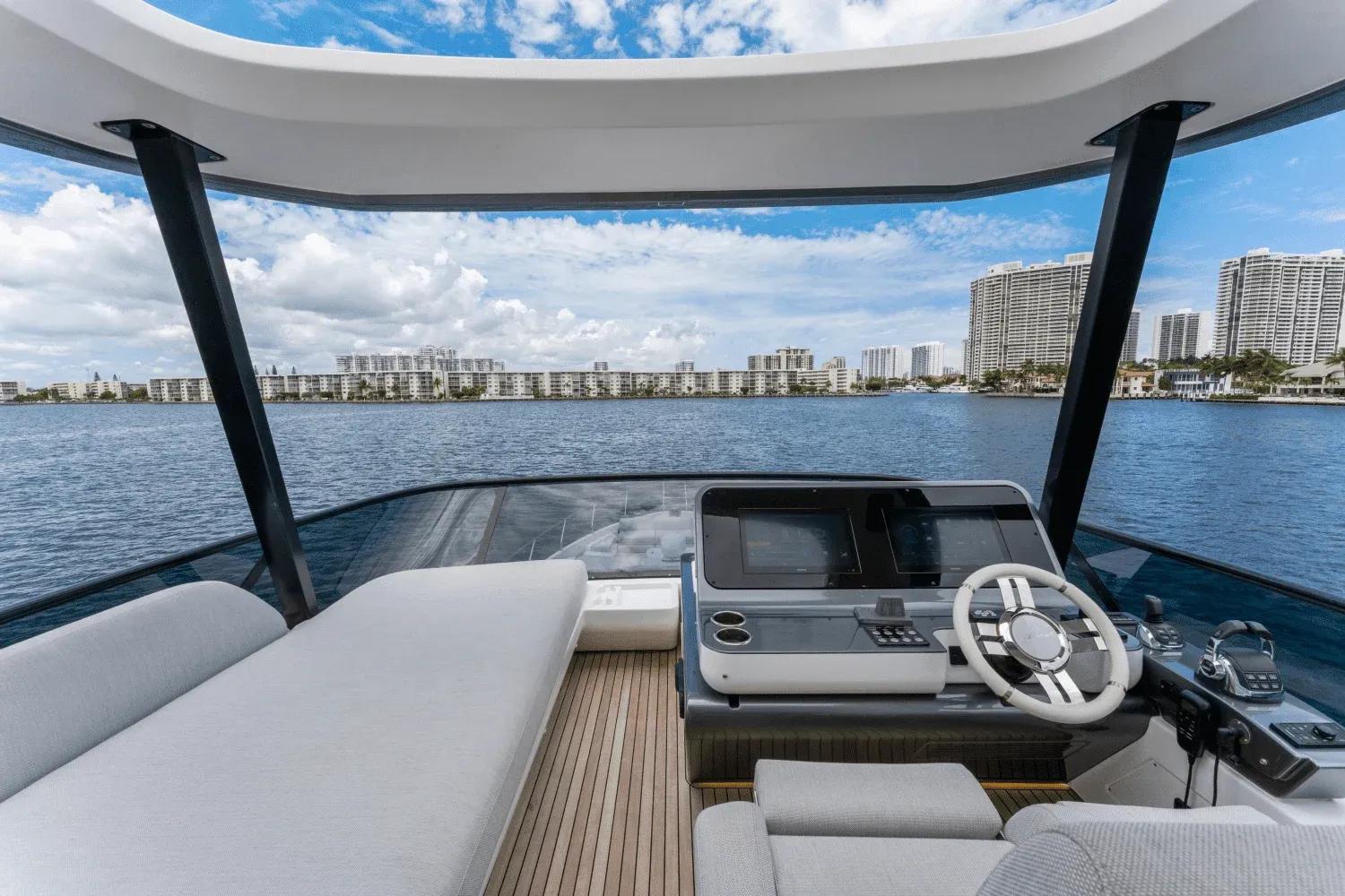 2023 Azimut 68 FLY Image Thumbnail #56