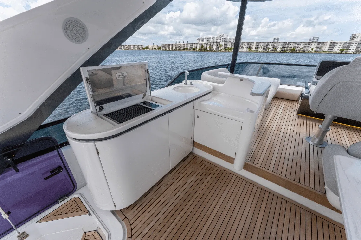 2023 Azimut 68 FLY Image Thumbnail #55