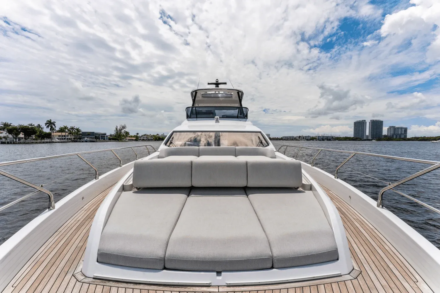 2023 Azimut 68 FLY Image Thumbnail #50