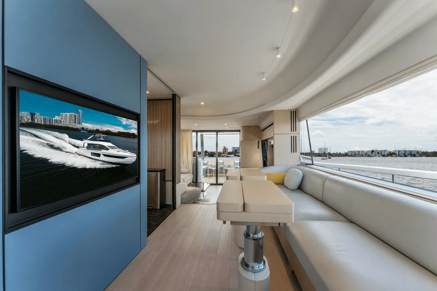 2023 Azimut 68 FLY Image Thumbnail #25