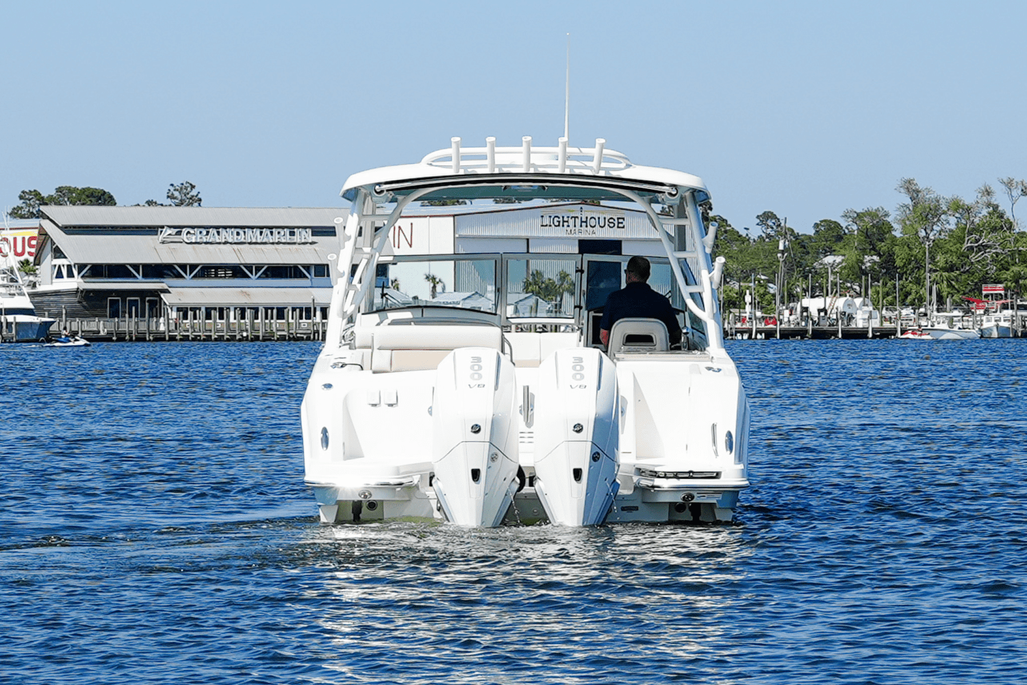 2024 Boston Whaler 320 Vantage Image Thumbnail #6