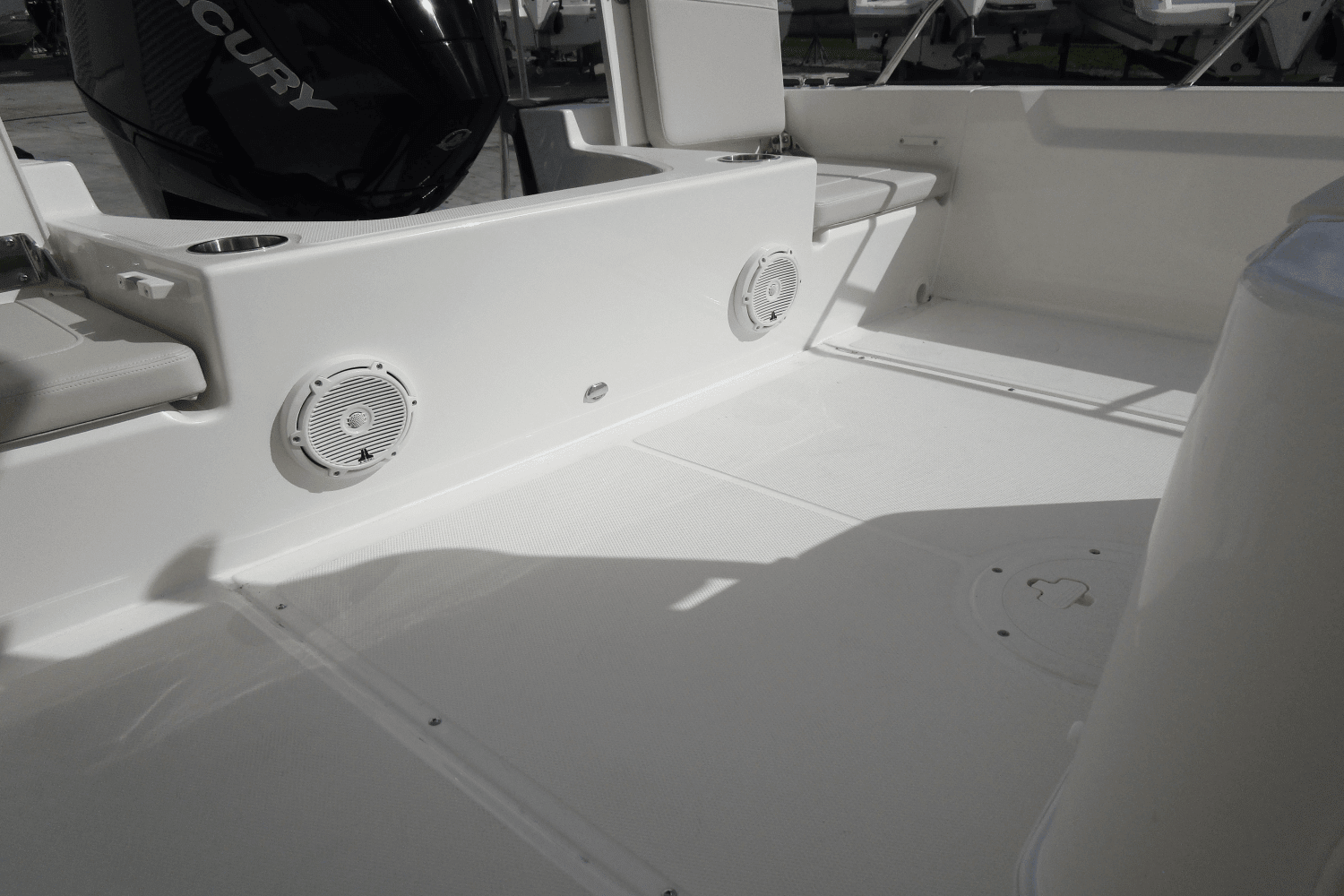 2024 Boston Whaler 210 Montauk Image Thumbnail #16