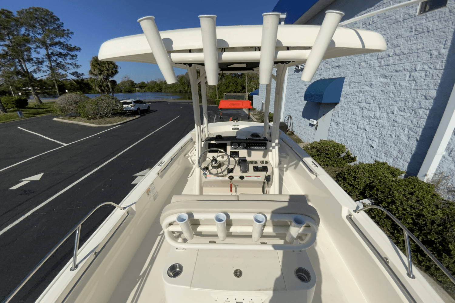 2024 Boston Whaler 210 Montauk Image Thumbnail #6