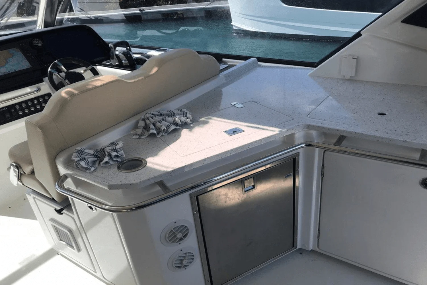 2020 Aquila
                                                             36 Image Thumbnail #17