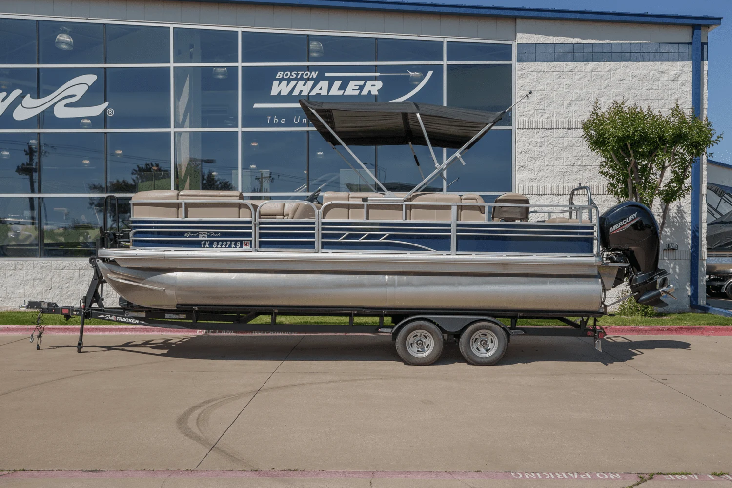 2022 Sun Tracker
                                                             SPORT FISH 22 DLX Image Thumbnail #0