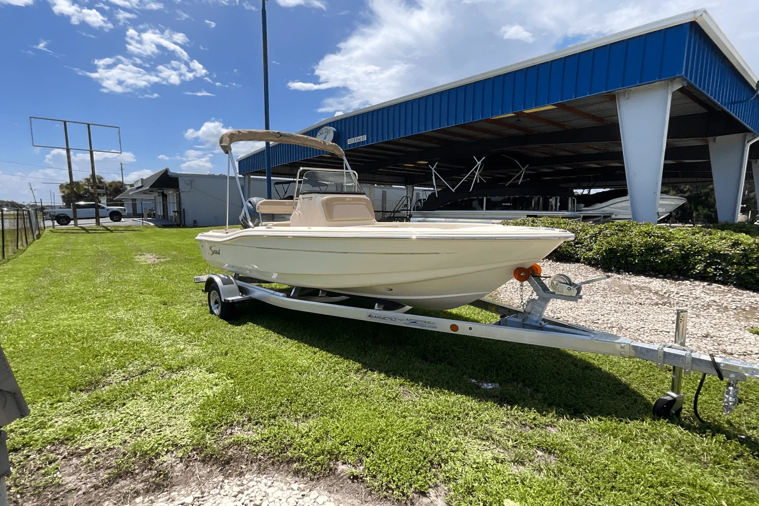 2025 Scout 175 Sportfish Image Thumbnail #0