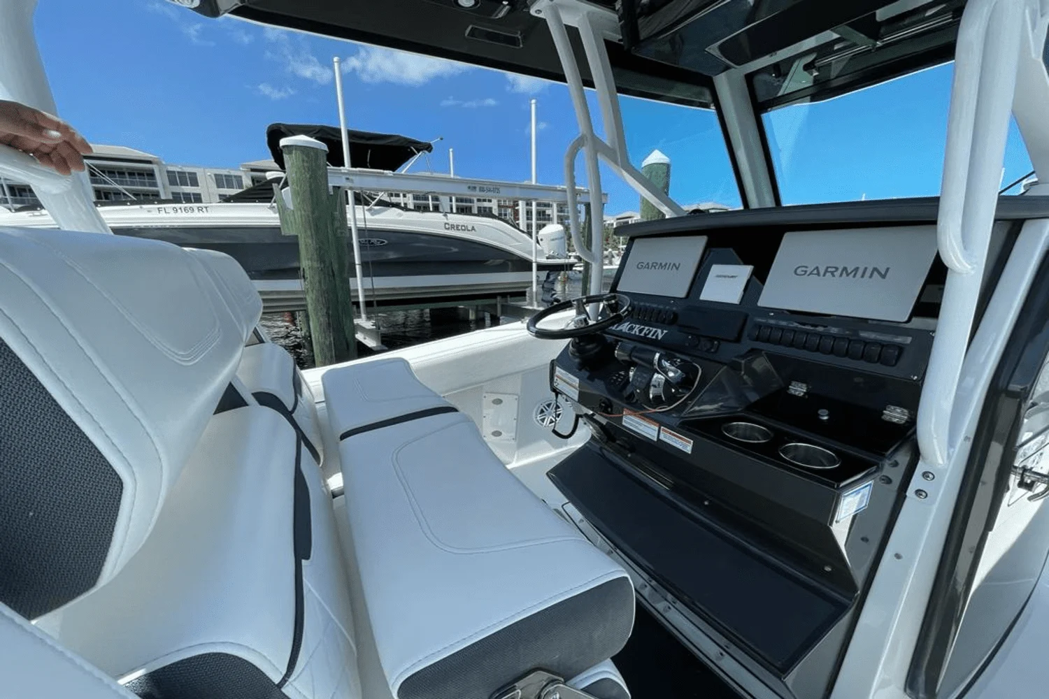 2021 Blackfin
                                                             272 Image Thumbnail #6