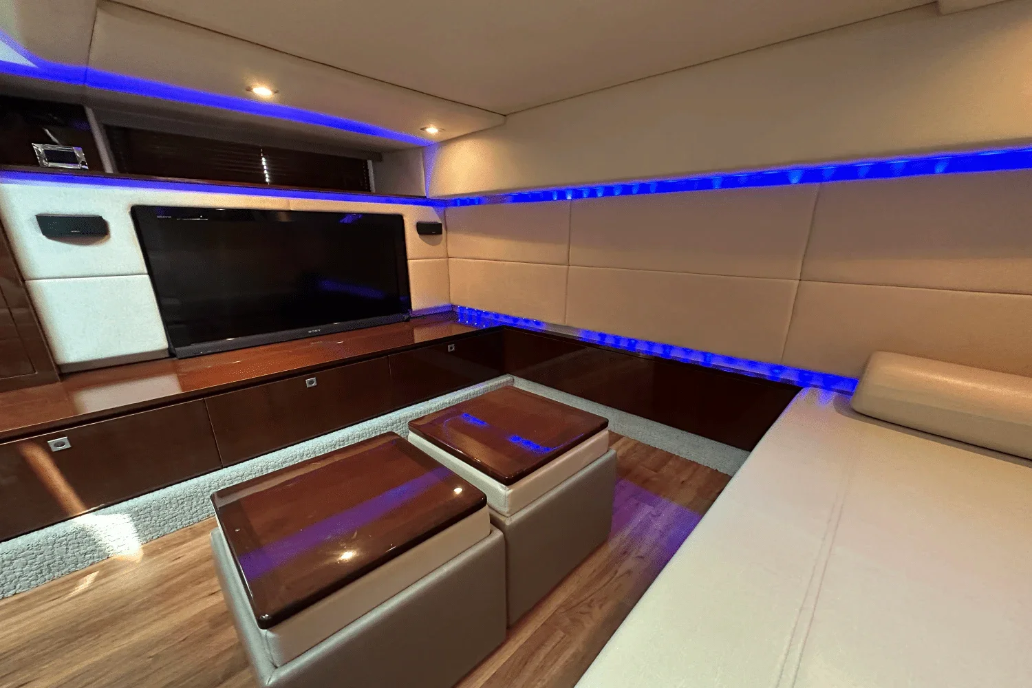 2011 Sea Ray 450 SUNDANCER Image Thumbnail #33