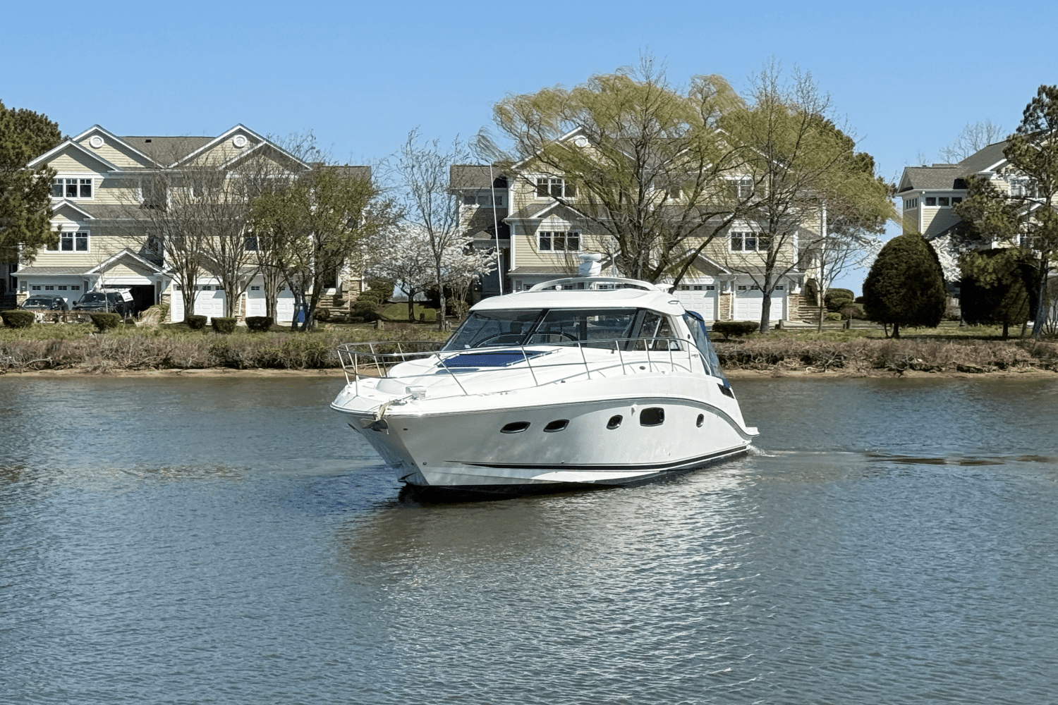 2011 Sea Ray 450 SUNDANCER Image Thumbnail #2